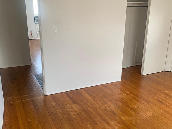 5th image of 306 Lakeview St APT 206