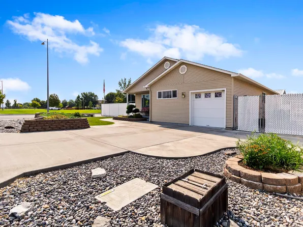 4515 Sunglow Ct, West Richland, WA 99353