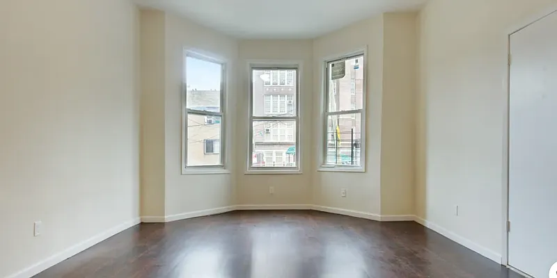 Rented by Highline Residential | media 17