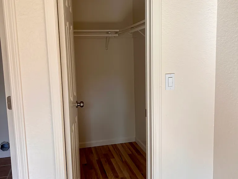 1829 Cherokee Dr #0 — Photo 7