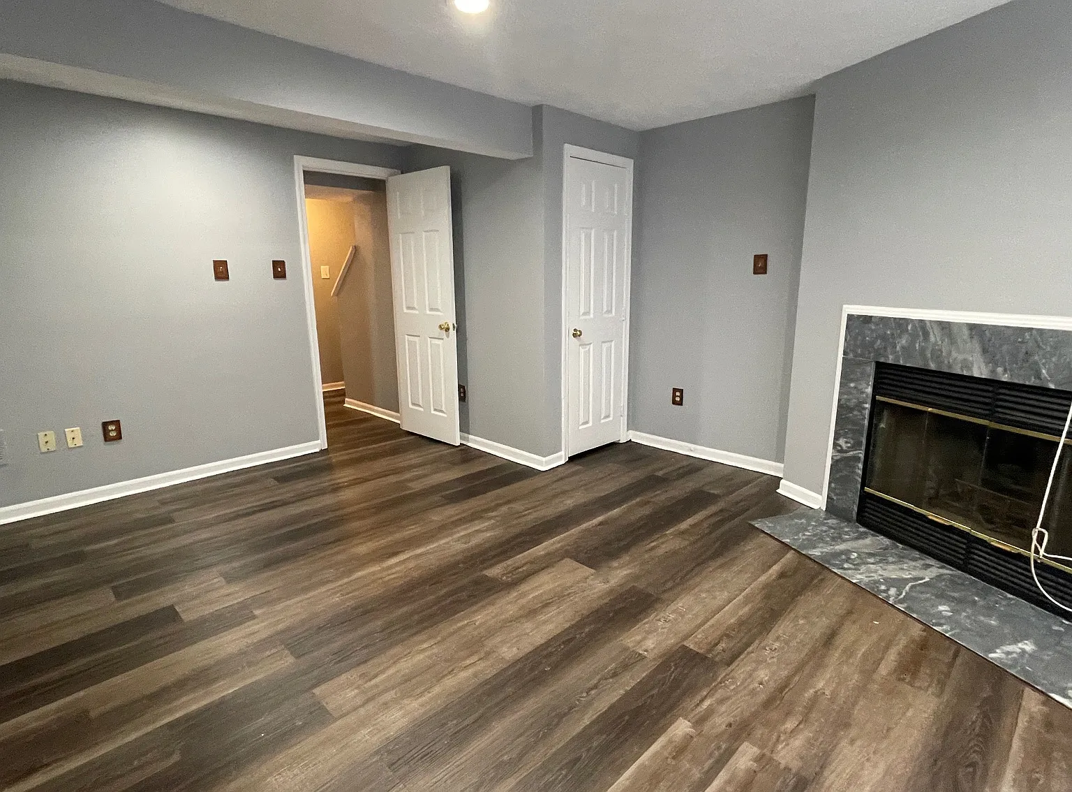 3 bed, 1290 sqft, $2,300 — Photo 4