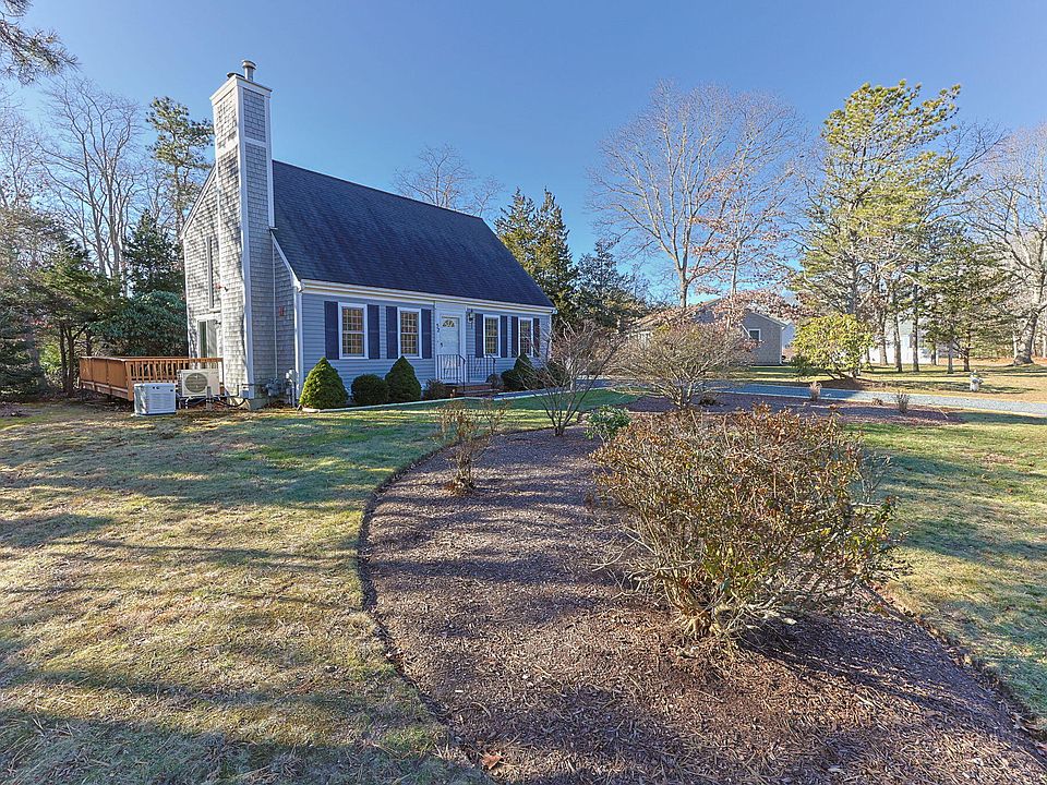 1st image of 52 Waquoit Farms Drive