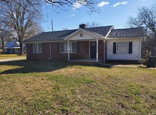 822 Requa Rd, Cherryville, NC 28021
