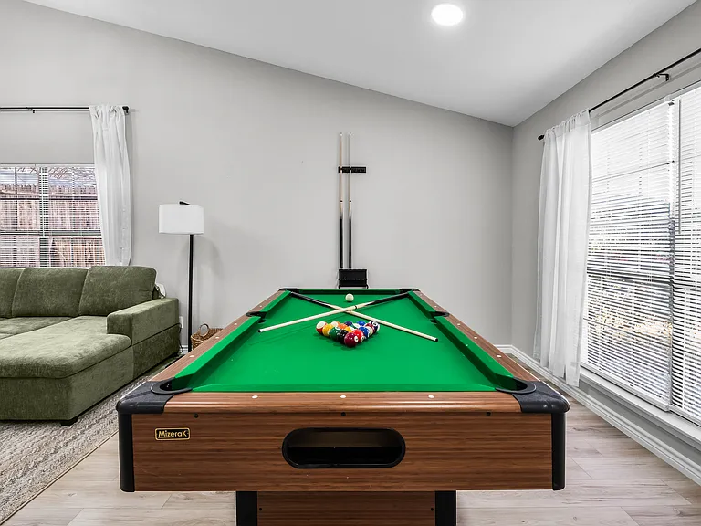 1040 Eagle Dr — Photo 18