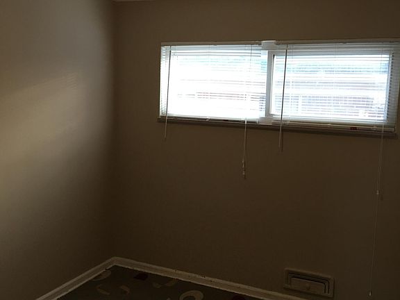 4th image of 13531 Oak Park Blvd