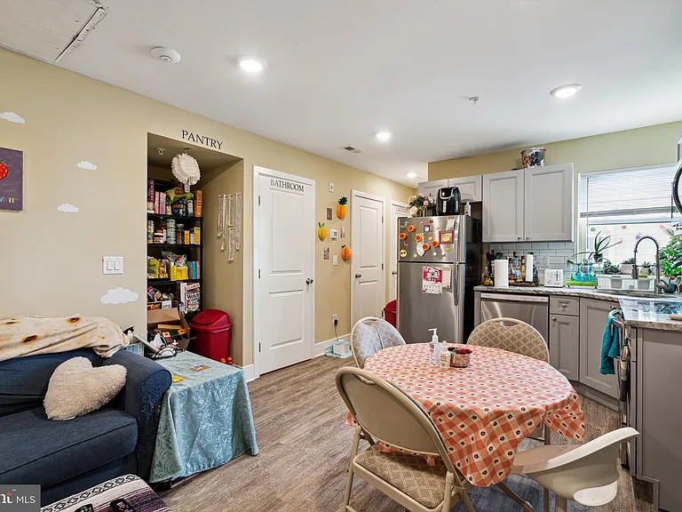 2214 N Camac St #1 — Photo 19