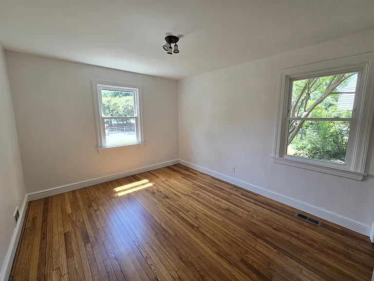 4906 Dollard Dr — Photo 12