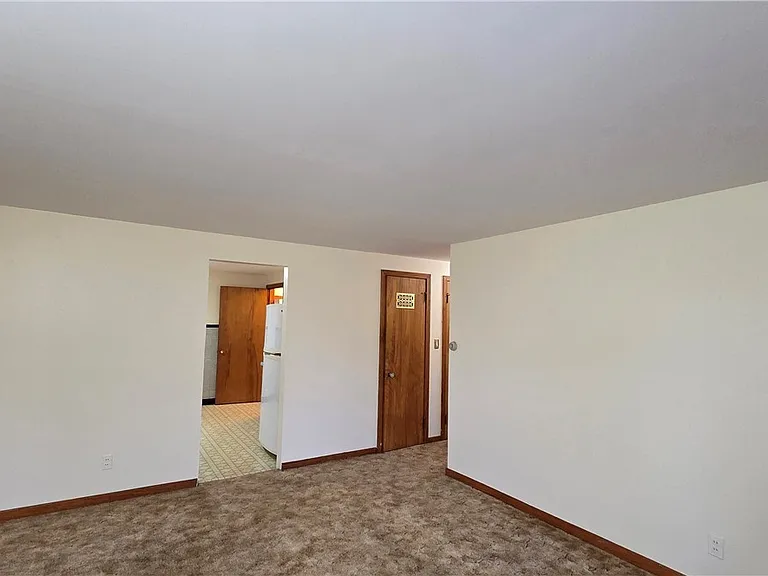 419 Cherokee Dr — Photo 9