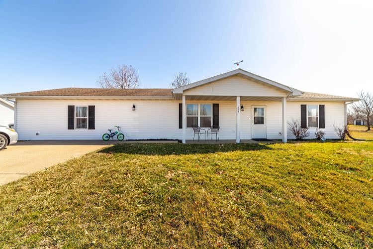 319 N Mill St, Jamestown, MO 65046 | Zillow