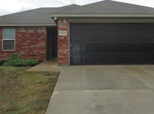 8104 Ruse Springs Ln, Fort Worth, TX 76131