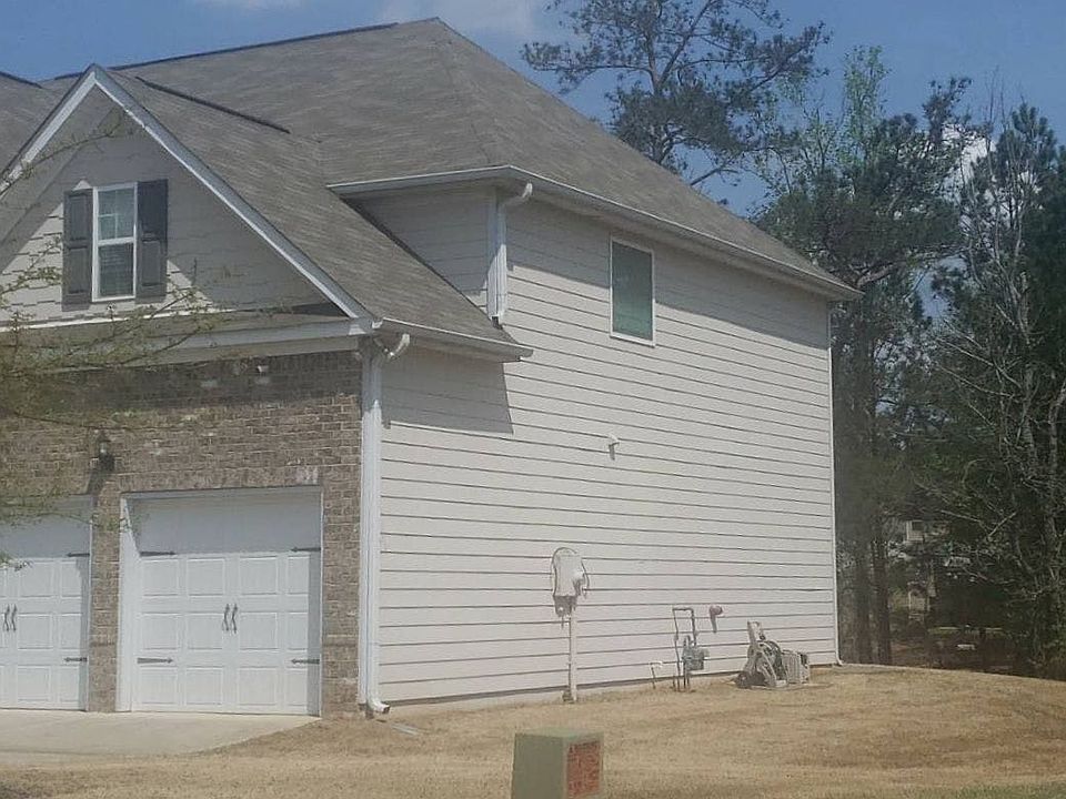 2nd image of 2263 Ginger Lake Dr NE