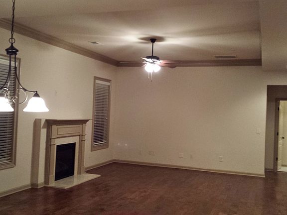FamilyRoom+Fireplace