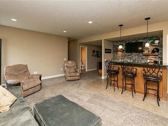 5th image of 5505 NW 78th Ct
