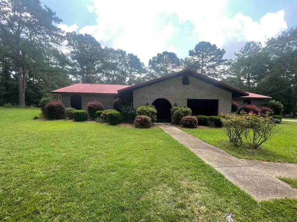 105 Estates Dr, Opp, AL 36467