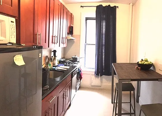 Rented by Living Dream Realty | media 2