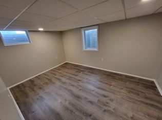 10005 Merrillville Rd APT P, Crown Pt, IN 46307