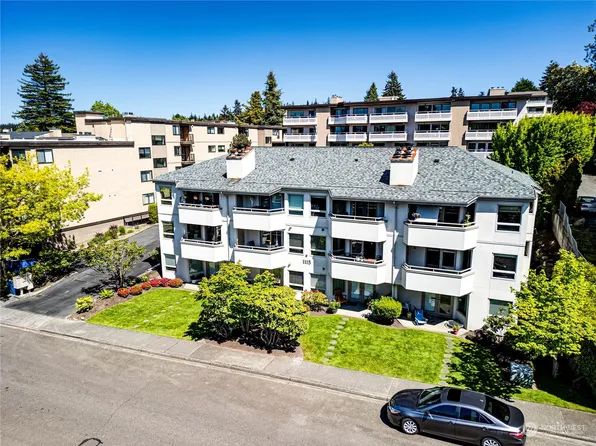 1115 4th Avenue S #2D, Edmonds, WA 98020