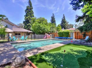 11881 Prospect Hill Dr, Gold River, CA