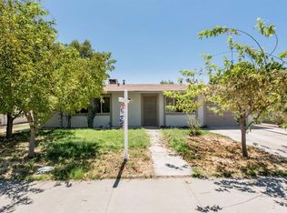 364 K St, Mendota, CA 93640