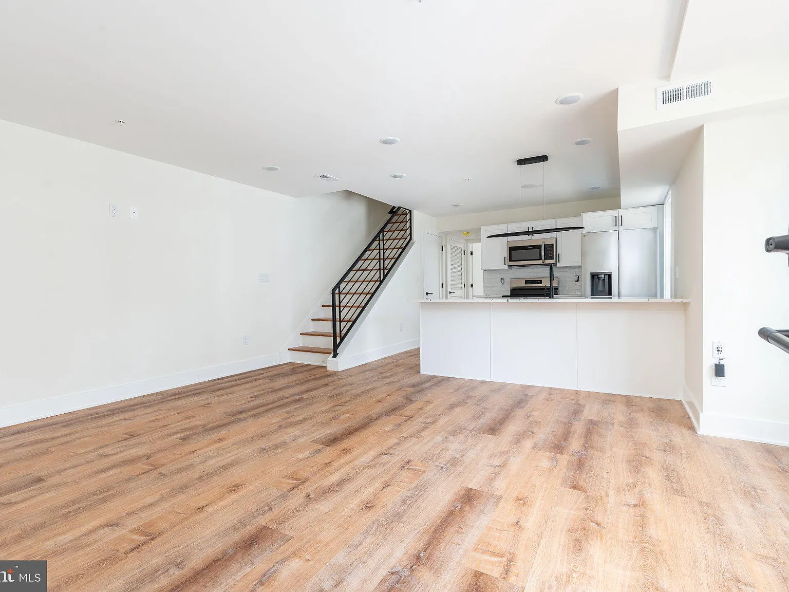 1715 S 18th St — Photo 3