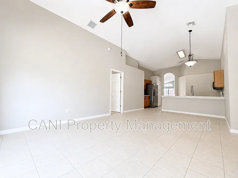 139 Hypolita Ave — Photo 6