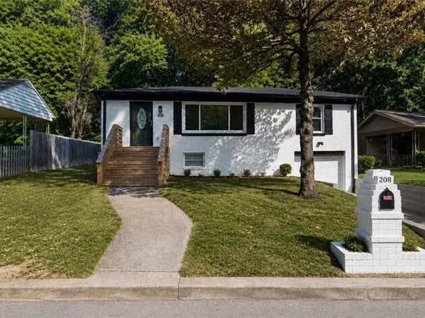 208 Silver Springs Cir SW, Atlanta, GA 30310