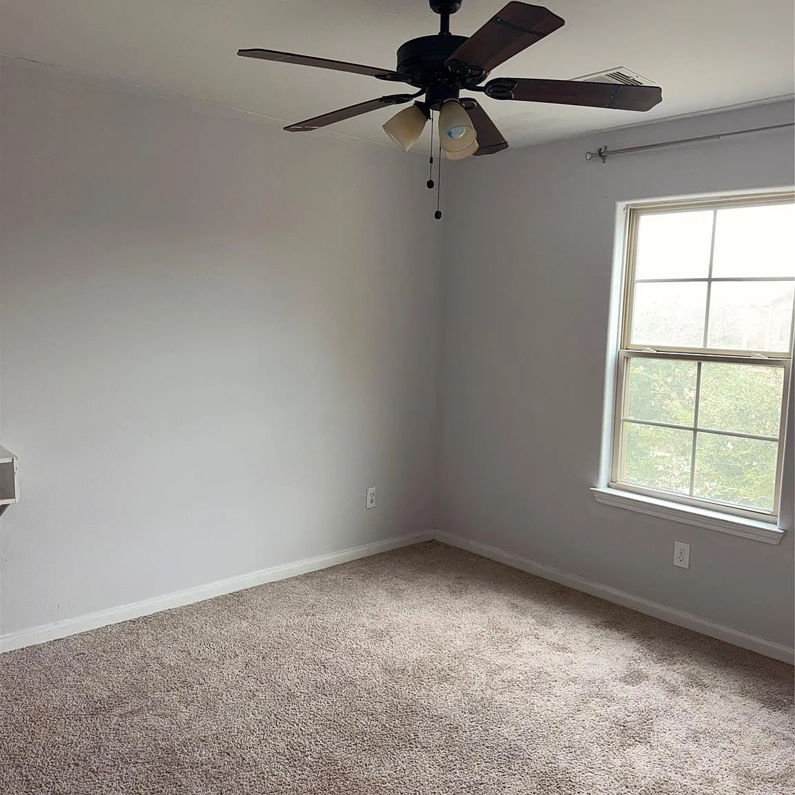 3 bed, 2.5 bath, 1883 sqft, $1,975 — Photo 4