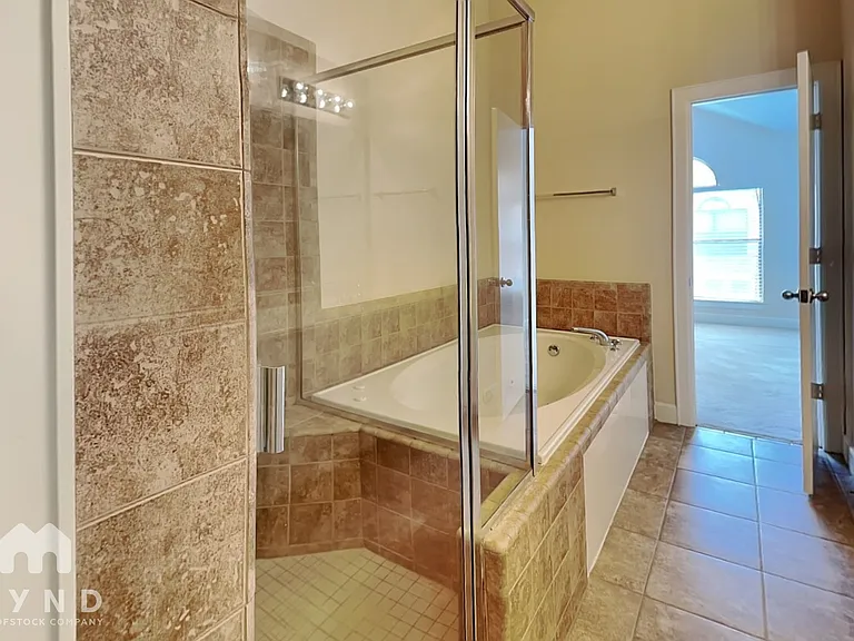 648 Westcross St #805 — Photo 8
