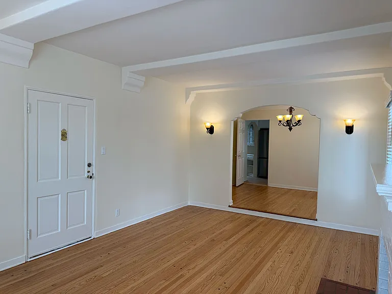 617 W Glenoaks Blvd #617 — Photo 5