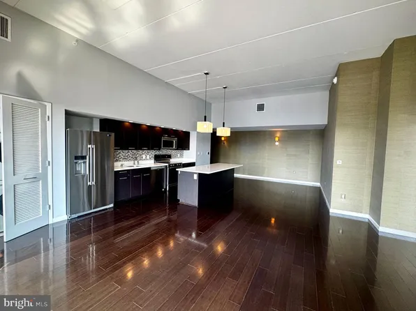 603 N American St APT 704, Philadelphia, PA 19123
