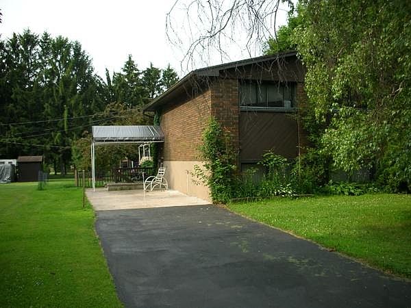 2nd image of 11 Williams Rd