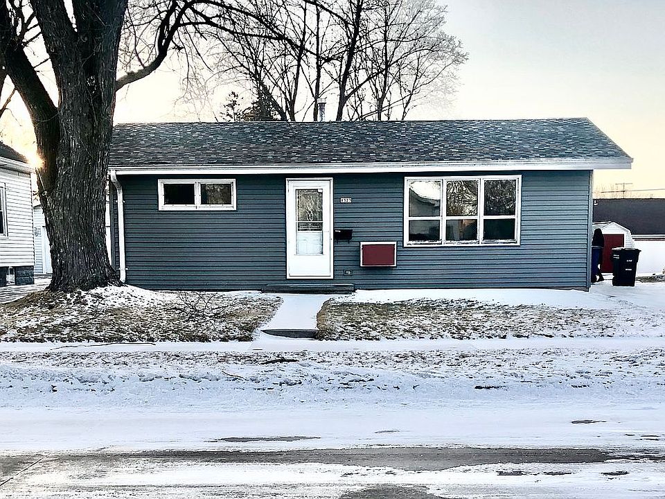 1st image of 1323 Powers St