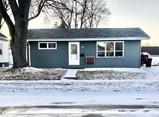 1323 Powers St, Oshkosh, WI 54901