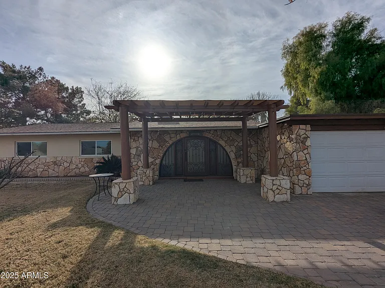 6511 W Fremont Rd — Photo 1