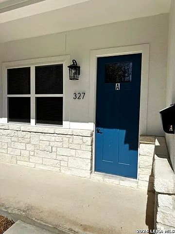 327 Ebner St #A — Photo 1