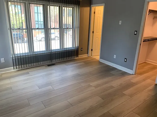 204 E Davie St — Photo 6