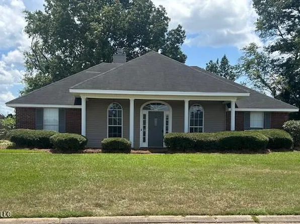 9930 Crooked Creek Cir, Jackson, MS 39272