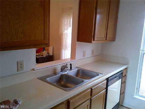 2nd image of 2913 Corprew Ave