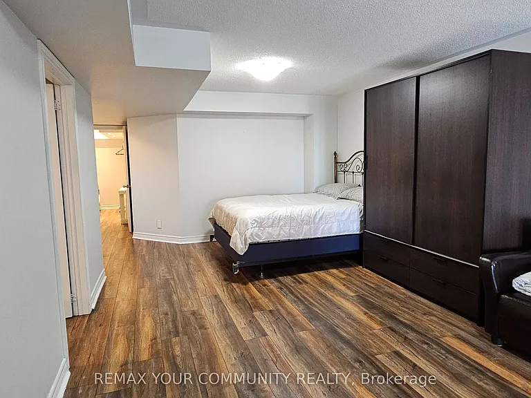 46 Courtland Cres #BASEMENT — Photo 20