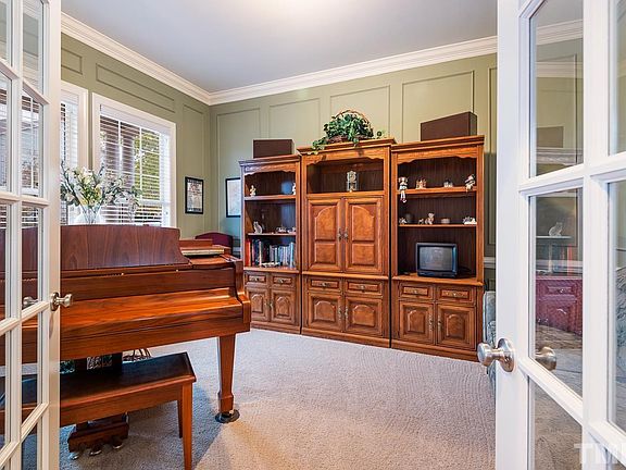 5th image of 4805 Marena Pl