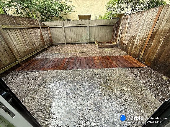 2nd image of 2524 NE 195th St APT 2