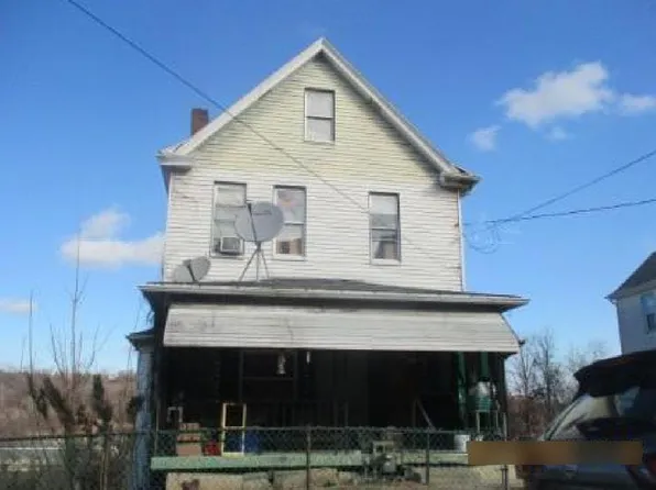 305 Lenawee Ave, Monessen, PA 15062