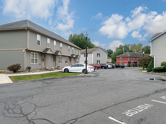 3rd image of 139 Union St Unit 43