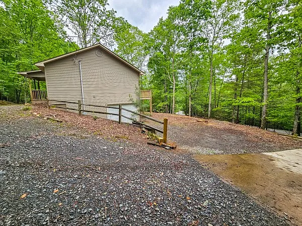48 Rose Ct — Photo 6