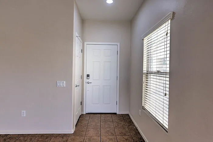 14441 S Avenida Castano — Photo 8
