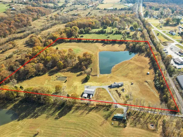 221 E Gore St, Goreville, IL 62939