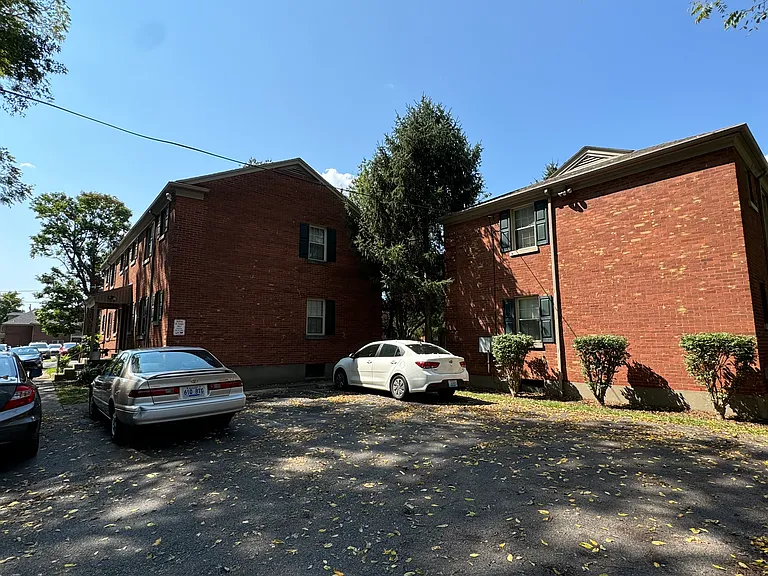 2464 Grinstead Dr #1 — Photo 23