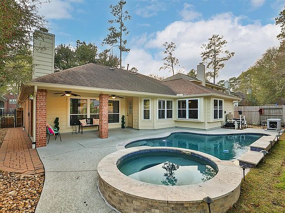 3rd image of 163 N Millport Cir