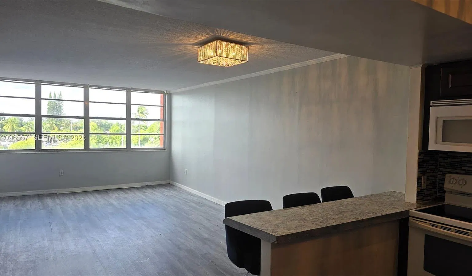 Buckley Towers Condo — Photo 3