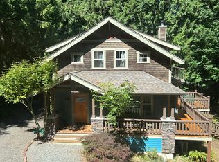 10540 Arrow Point Dr NE, Bainbridge Island, WA 98110